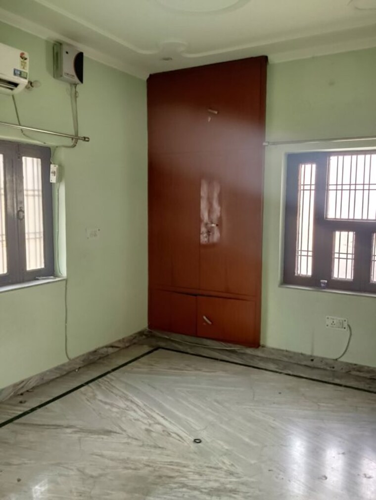 Bedroom, sector 16 2.5 Bedroom 1340 Sq.Ft. Builder Floor In Sector 16 Faridabad 10170874