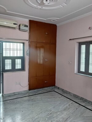 2.5 BHK Builder Floor For Rent in Sector 16