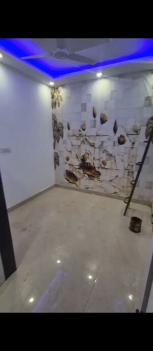 Bathroom in 3 BHK Builder Floor at Uttam Nagar – for Sale