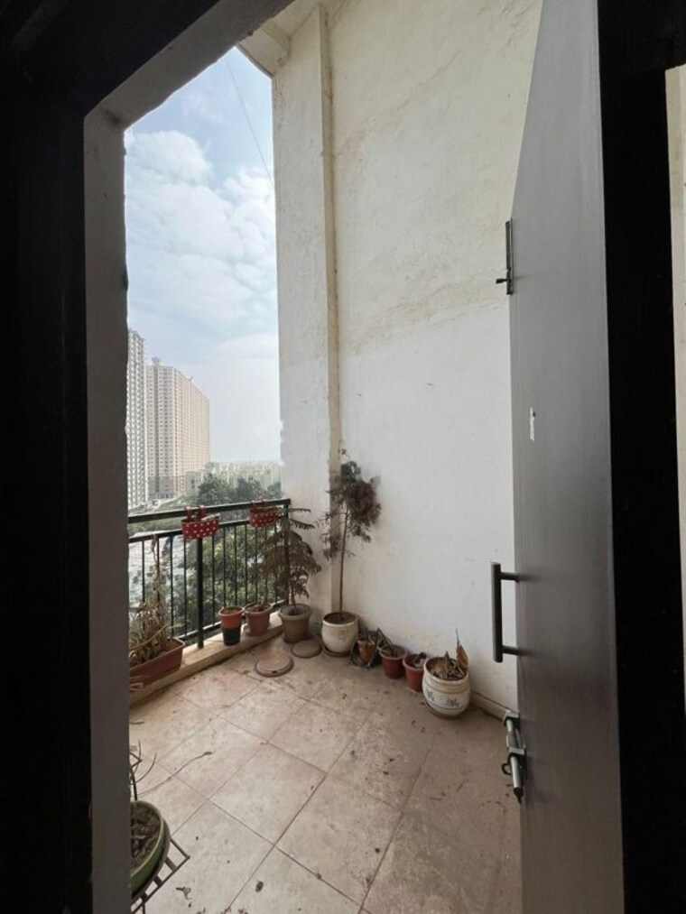 Bathroom, patel-smondoville 3 Bedroom 1500 Sq.Ft. Apartment In Electronic City Bangalore 10170912