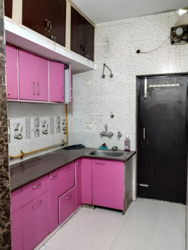 Kitchen, sector 16 2.5 Bedroom 1240 Sq.Ft. Builder Floor In Sector 16 Faridabad 10170941