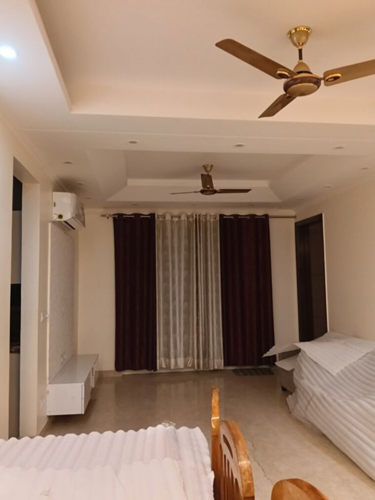 Bedroom, sector 23 3.5 Bedroom 1800 Sq.Ft. Builder Floor In Sector 23 Gurgaon 10170950