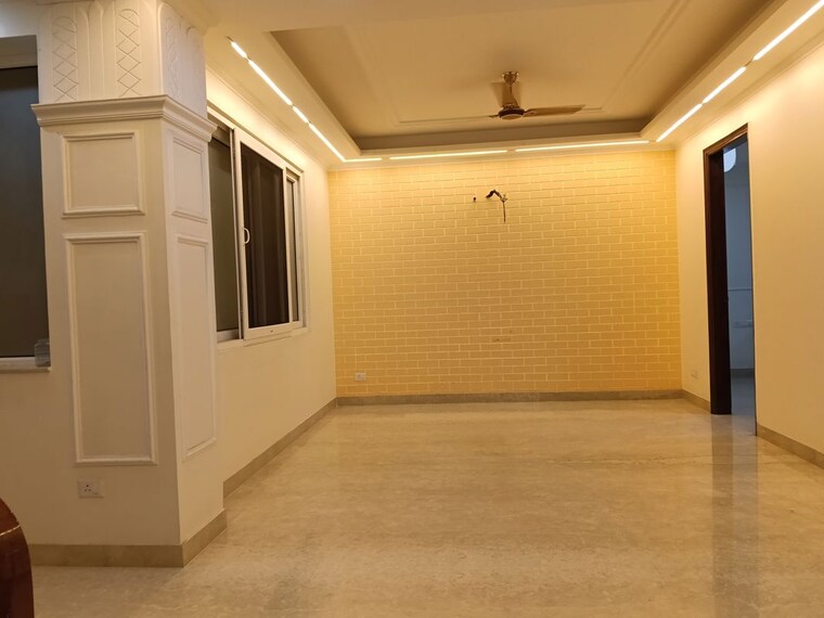 Room, sector 23 3.5 Bedroom 1800 Sq.Ft. Builder Floor In Sector 23 Gurgaon 10170950
