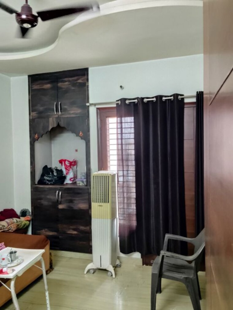 Bedroom, sector 17 3 Bedroom 1600 Sq.Ft. Builder Floor In Sector 17 Faridabad 10171149