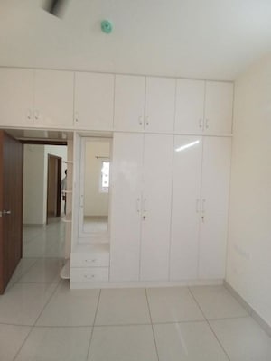 Room in 3 BHK Apartment at Prestige Jindal City, Bagalakunte – for Rent