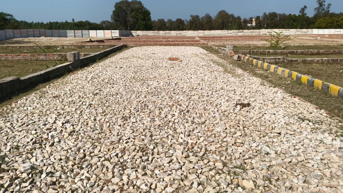 Plot For Sale in Raebareli Road