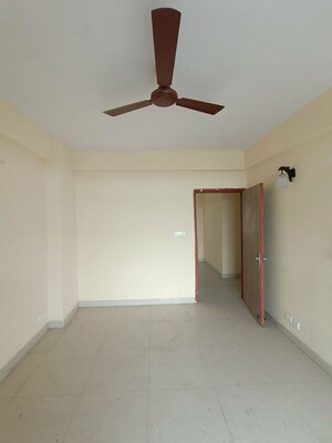 Room in 3 BHK Apartment at Dwarka – for Rent