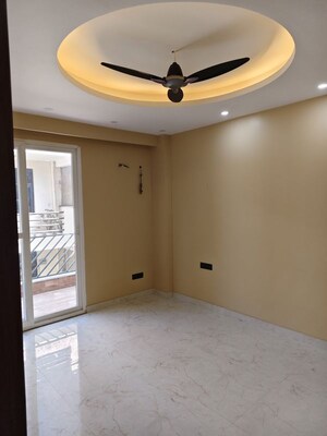 Room in 1 RK Apartment at Ansal Plaza Sector-23, Sector 23 – for Rent