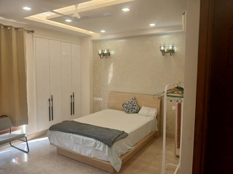 Bedroom, green park 2 Bedroom 165 Sq.Yd. Builder Floor In Green Park Delhi 10171431
