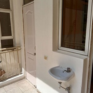 Bathroom in 3 BHK Builder Floor at Bestech Park View City 1, Sector 48 – for Rent