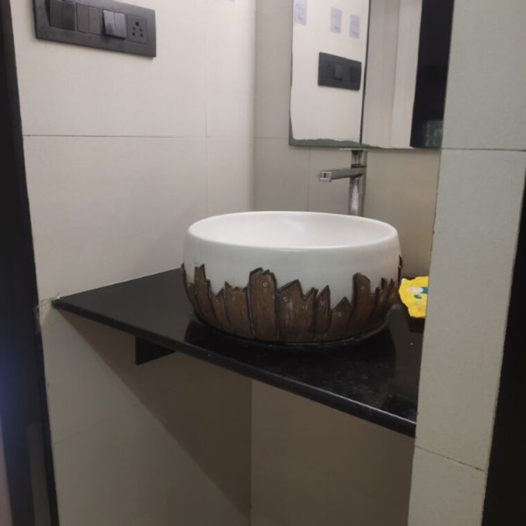 Bathroom, jal-padma-chs 1.5 Bedroom 550 Sq.Ft. Apartment In Goregaon West Mumbai 10171537