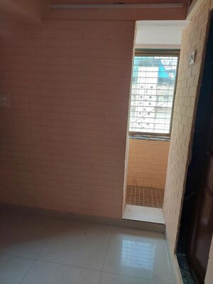 Room in 1 BHK Apartment at Andheri East – for Rent