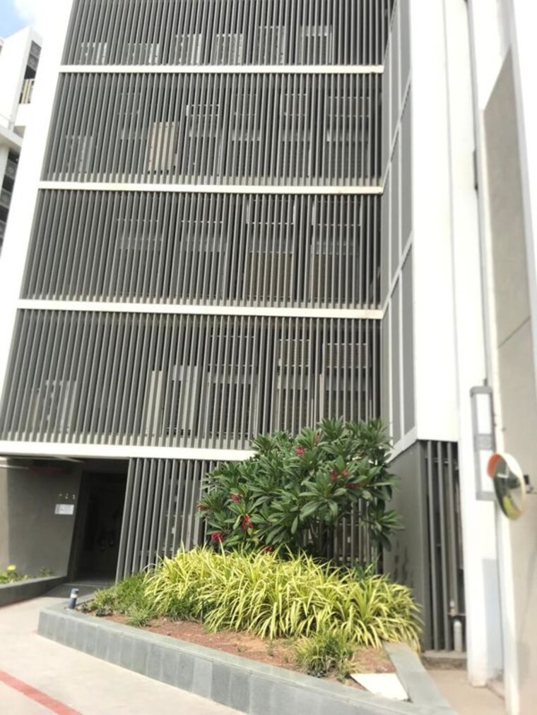 Balcony, vastrapur Commercial Office Space 1556 Sq.Ft. In Vastrapur Ahmedabad 10171523