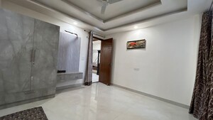 Room in 3 BHK Builder Floor at BPTP District Phase 2, Sector 84 – for Rent