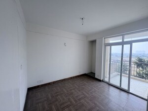 Room in 2 BHK Apartment at KLJ Platinum Heights, Sector 77 – for Sale