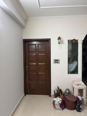 Living Room in 3 BHK Builder Floor at Green Park Extension – for Rent