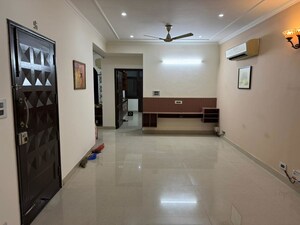 Living Room in 3 BHK Builder Floor at Green Park Extension – for Rent
