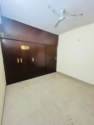 Room in 3 BHK Builder Floor at SS The Lilac, Sector 49 – for Rent