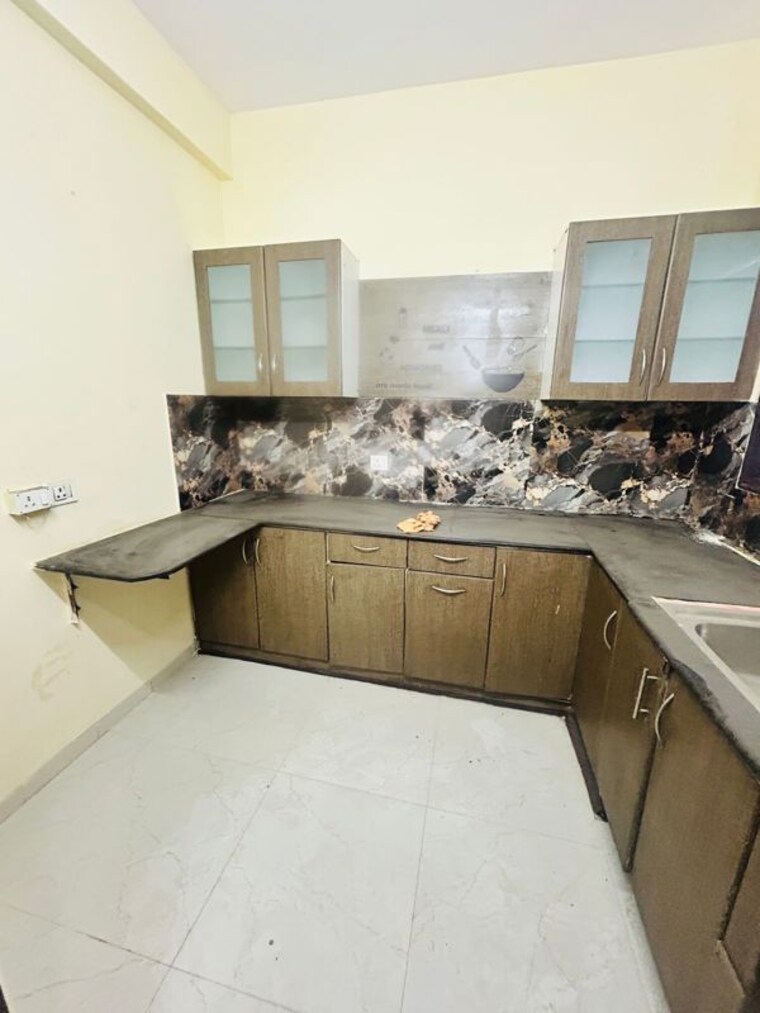 Kitchen, ss-the-lilac 3 Bedroom 1950 Sq.Ft. Builder Floor In Sector 49 Gurgaon 10171728