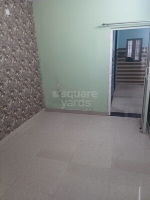 Room in 2.5 BHK Apartment at Shiv Ganga Apartments Vasundhara, Vasundhara Sector 4 – for Rent