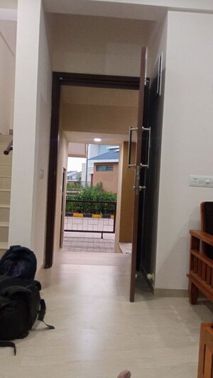 Room in 2 BHK Villa at Kadamba Plateau – for Rent