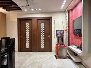 Living Room in 3 BHK Builder Floor at SS Mayfield Gardens, Sector 51 – for Sale