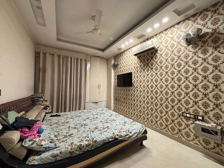 Bedroom, ss-mayfield-gardens 3 Bedroom 2100 Sq.Ft. Builder Floor In Sector 51 Gurgaon 10171882