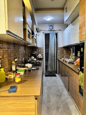 Gym in 3 BHK Builder Floor at SS Mayfield Gardens, Sector 51 – for Sale