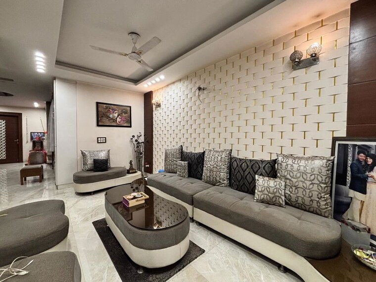 Master Bedroom, ss-mayfield-gardens 3 Bedroom 2100 Sq.Ft. Builder Floor In Sector 51 Gurgaon 10171882