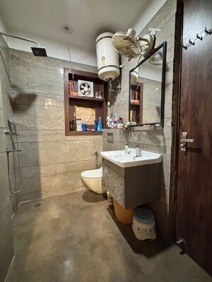 Bathroom in 3 BHK Builder Floor at SS Mayfield Gardens, Sector 51 – for Sale