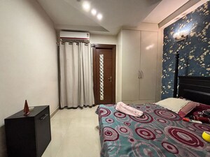 Bedroom in 3 BHK Builder Floor at SS Mayfield Gardens, Sector 51 – for Sale