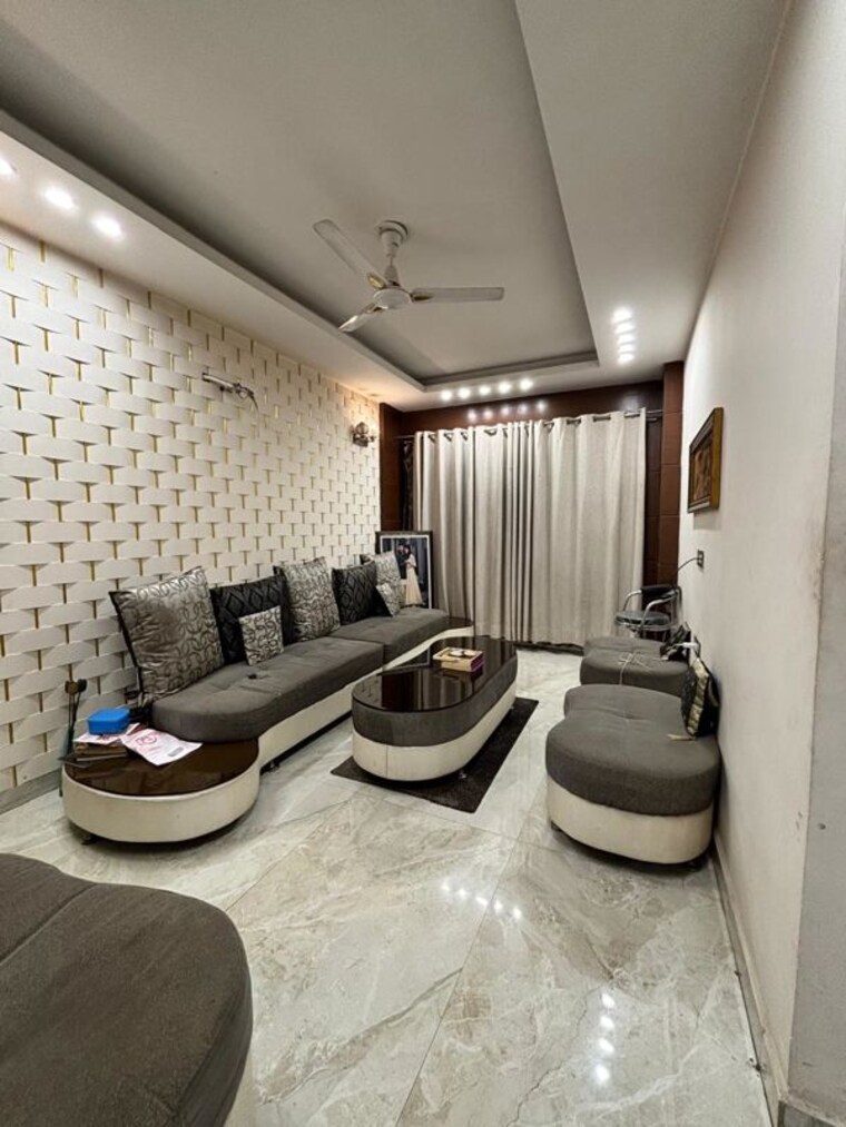 Master Bedroom, ss-mayfield-gardens 3 Bedroom 2100 Sq.Ft. Builder Floor In Sector 51 Gurgaon 10171882