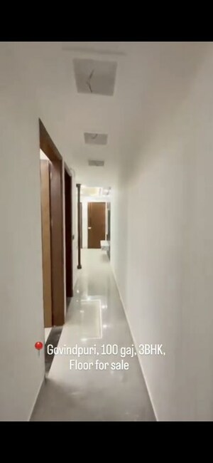 Building Lobby in 3 BHK Builder Floor at Govindpuri – for Sale
