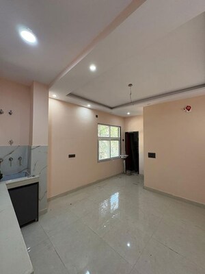 Room in 1 BHK Builder Floor at Janakpuri – for Sale