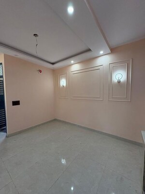 Dining Room in 1 BHK Builder Floor at Janakpuri – for Sale