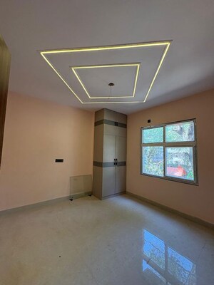 1 BHK Builder Floor For Sale in Janakpuri