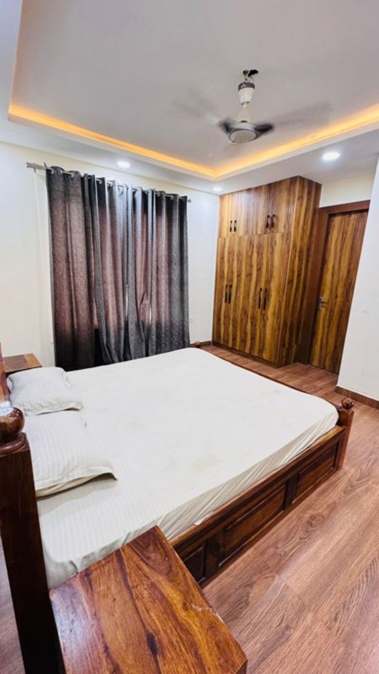 Bedroom, ss-sainik-farms 3 Bedroom 1500 Sq.Yd. Apartment In Sector 150 Noida 10171942