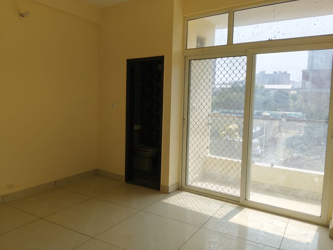 2 BHK + Extra Room Builder Floor For Sale in Sector 73