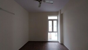 Room in 3 BHK Apartment at KLJ Platinum Heights, Sector 77 – for Sale