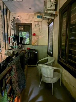 Balcony in 3 BHK Builder Floor at Eros Rosewood City, Sector 49 – for Rent