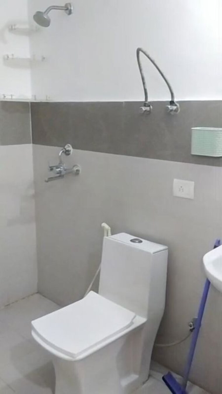 Bathroom, gls-arawali-homes 2 Bedroom 480 Sq.Ft. Apartment In Sohna Sector 4 Gurgaon 10166650