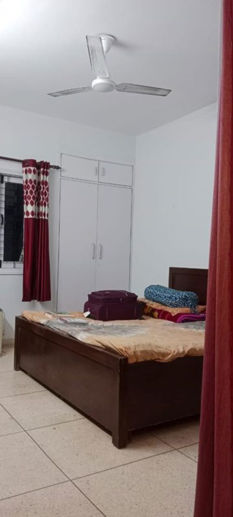 Bedroom, chittaranjan park 3 Bedroom 1500 Sq.Ft. Builder Floor In Chittaranjan Park Delhi 10172285