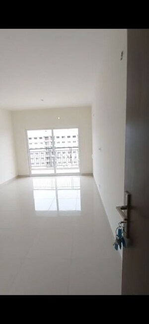 Room in 2 BHK Apartment at Adarsh Greens, Kogilu – for Rent