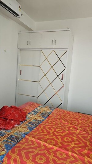 Room in 1 BHK Apartment at Bhairaav Goldcrest Residency, Ghansoli – for Rent