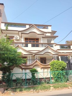 3 BHK + Pooja Room Independent House For Rent in Shalimar The Chalets