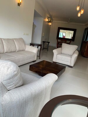 Bedroom in 3 BHK Builder Floor at Unitech Uniworld Gardens, Sector 47 – for Rent