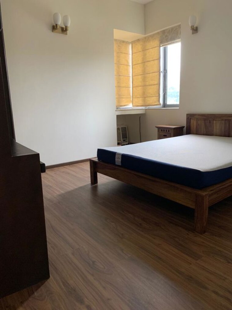Bedroom, unitech-uniworld-gardens 3 Bedroom 2100 Sq.Ft. Builder Floor In Sector 47 Gurgaon 10172319