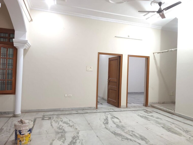 Room, sharda-apartment 3 Bedroom 3200 Sq.Ft. Independent House In Gomti Nagar Lucknow 10172326