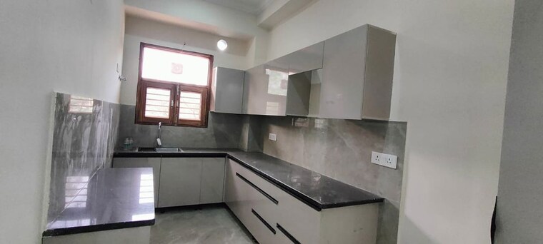 Kitchen, sector 40 2 Bedroom 1500 Sq.Ft. Builder Floor In Sector 40 Gurgaon 10172335