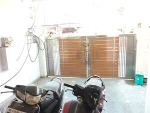 Parking in 2 BHK Independent House at MJ Sharda Estate, Gomti Nagar – for Rent